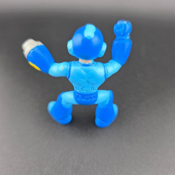 Bandai Mega Man Figure 2” Good Condition - Picture 7 of 9